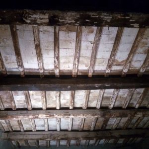Sabbiatura soffitti in legno e pietra a Roma e Viterbo